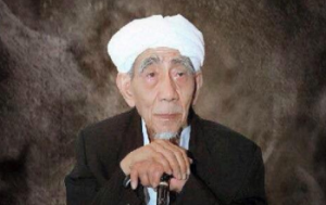 Amalan Wirid Pembuka Rezeki dari Mbah Moen, Terbukti oleh Para Santri