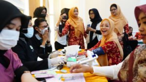 Peran Ibu dalam Islam: Pilar Keluarga dan Masyarakat