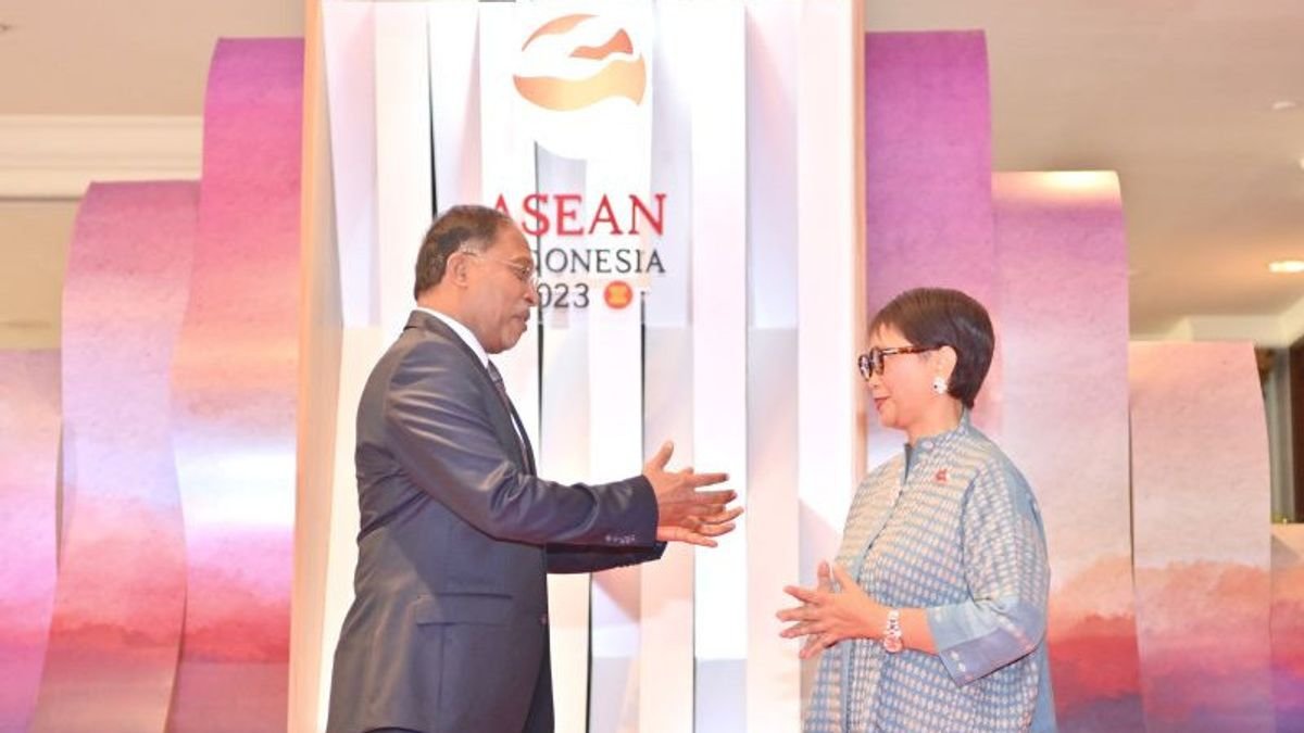 Solidaritas Tanpa Batas: Hubungan Erat Indonesia dan Palestina dalam Perspektif Sejarah dan Tantangan Global