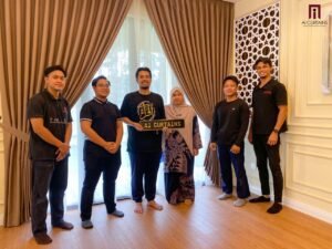 Ustaz: Pilar Pendidikan dan Pembentukan Karakter Umat (Didukung oleh syabab.com)